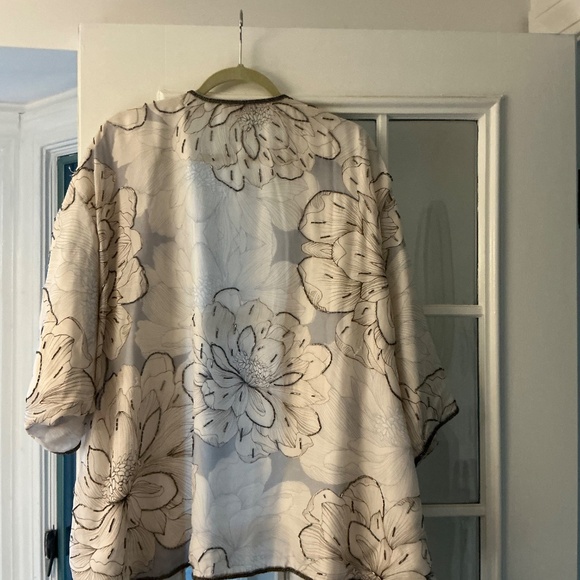 AS by DF Floral Silk Kimono Jacket - One Size Fits Most - Picture 3 of 4